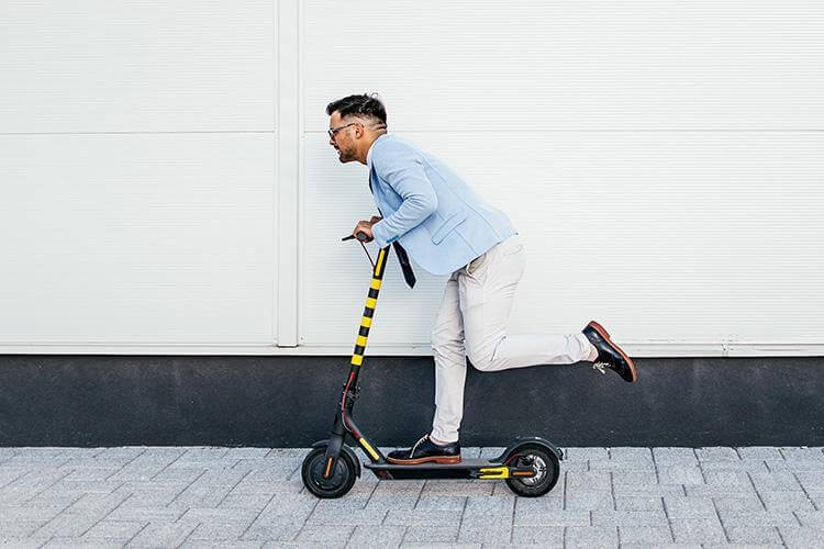 Code de la route pour les Nouveaux Véhicules Électriques Individuels - Heyme