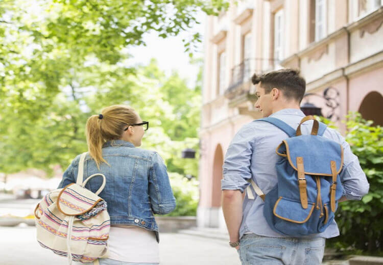 Les indispensables de la rentrée étudiante : 5 choses à ne pas oublier - Heyme