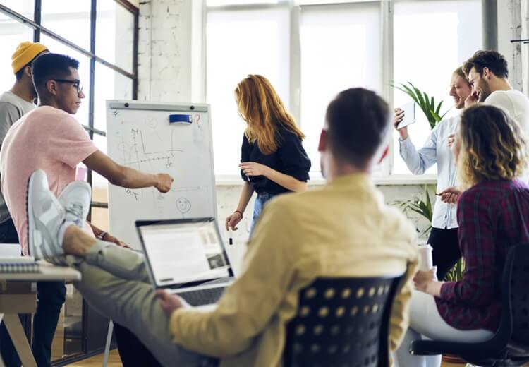 Membre d’une association étudiante: les avantages - Heyme